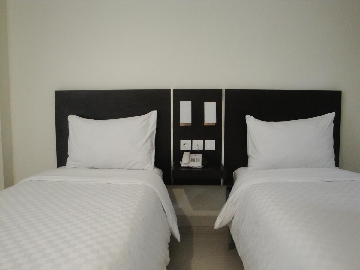Bella Vita Hotel Kupang  Exterior foto