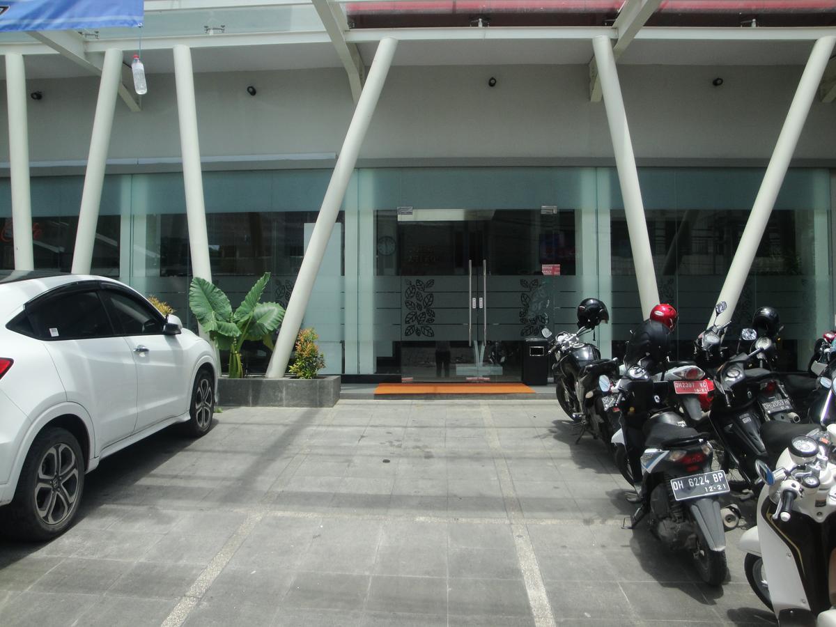 Bella Vita Hotel Kupang  Exterior foto
