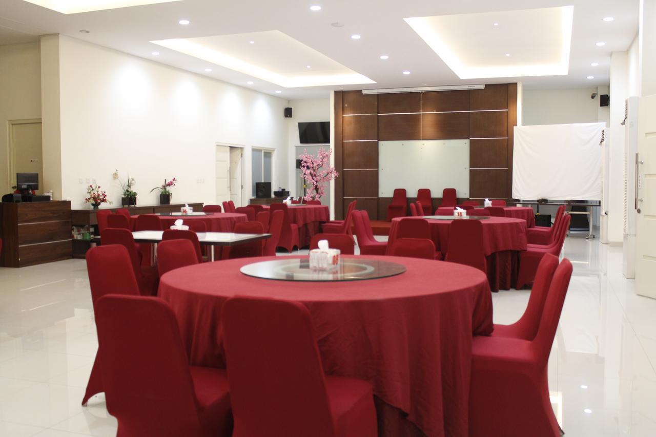 Bella Vita Hotel Kupang  Exterior foto